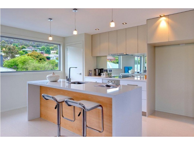1/47A East Derwent Highway, Rose Bay TAS 7015