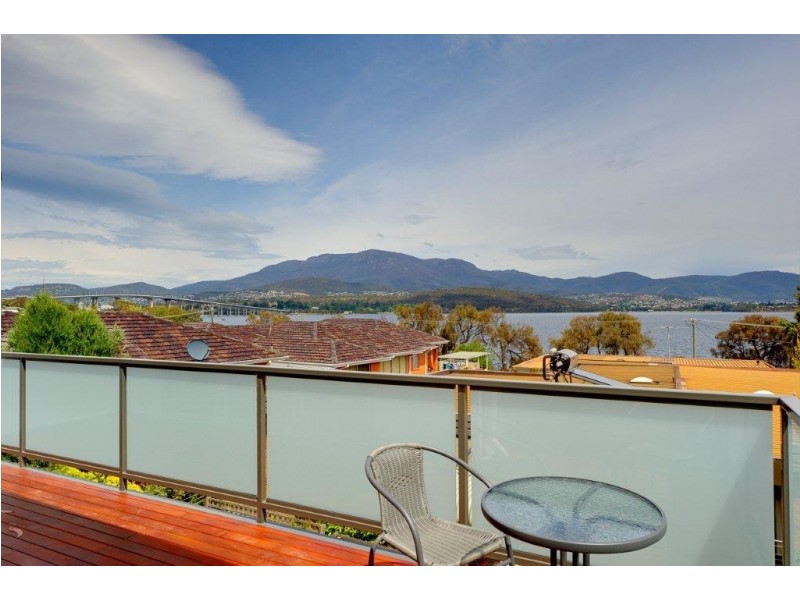1/47A East Derwent Highway, Rose Bay TAS 7015