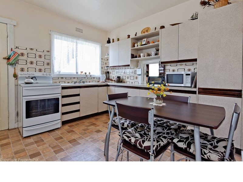 3 Oliver Ave, Lindisfarne TAS 7015