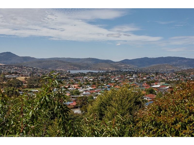 98 Doyle Avenue, Lenah Valley TAS 7008