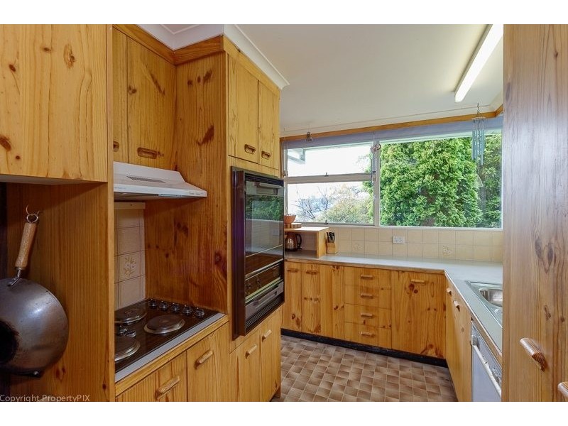 98 Doyle Avenue, Lenah Valley TAS 7008