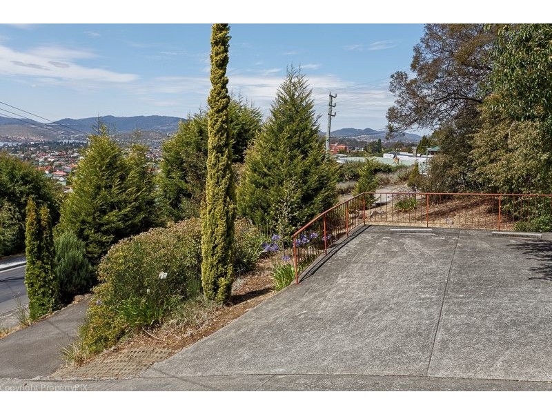 98 Doyle Avenue, Lenah Valley TAS 7008