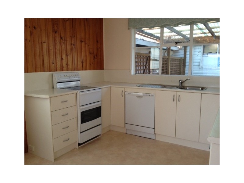 22 East Derwent Highway, Rose Bay TAS 7015