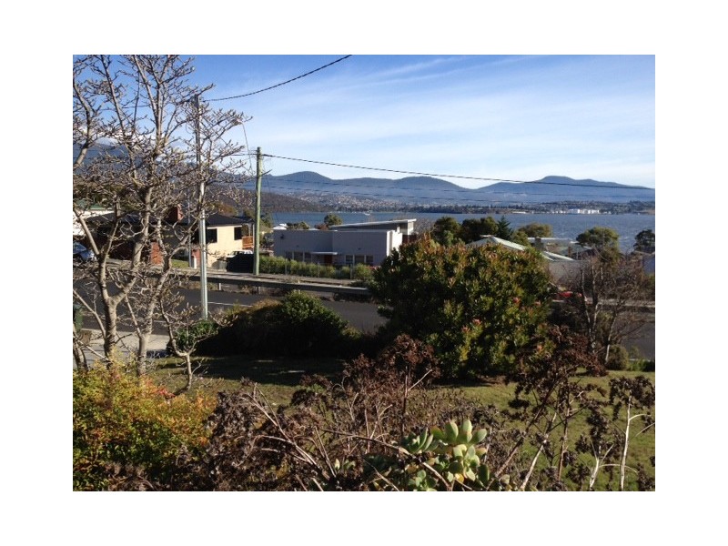 22 East Derwent Highway, Rose Bay TAS 7015