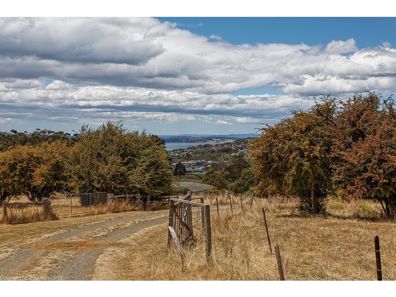 73 Mount Pleasant Road, Kingston TAS 7050