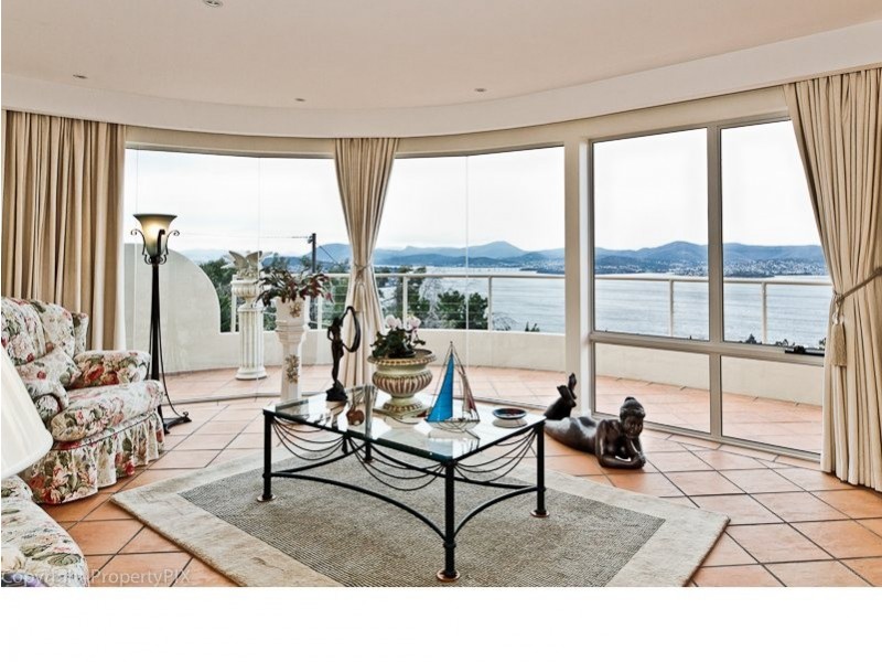 1/22 Marlborough Street, Sandy Bay TAS 7005