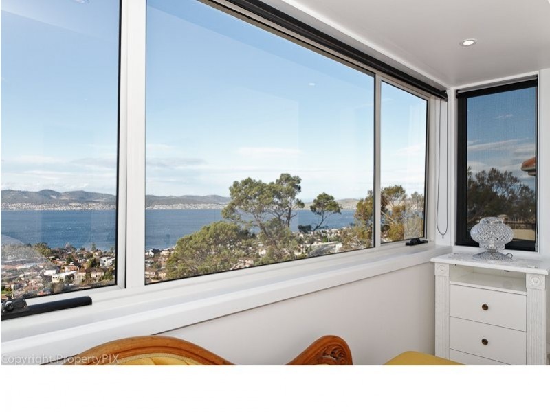 1/22 Marlborough Street, Sandy Bay TAS 7005