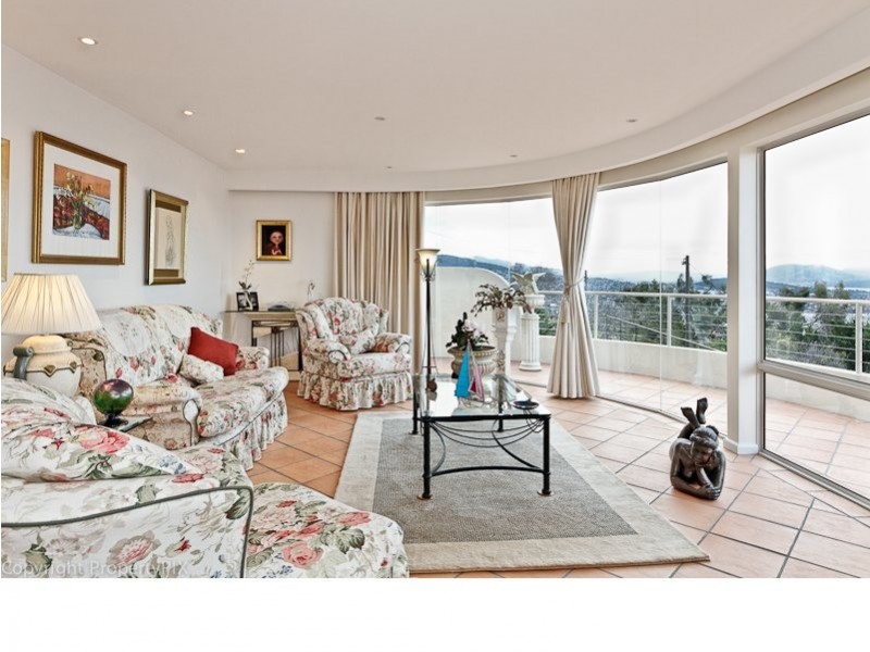 1/22 Marlborough Street, Sandy Bay TAS 7005