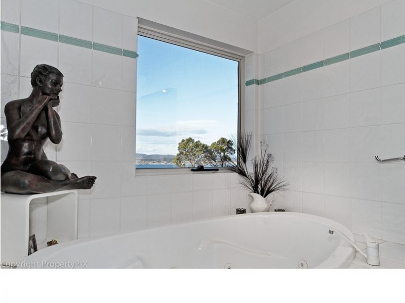 1/22 Marlborough Street, Sandy Bay TAS 7005