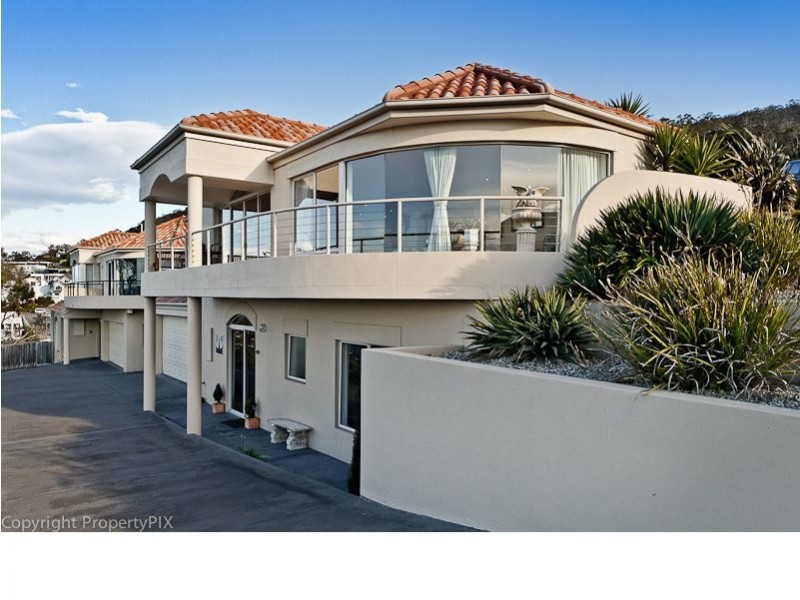 1/22 Marlborough Street, Sandy Bay TAS 7005