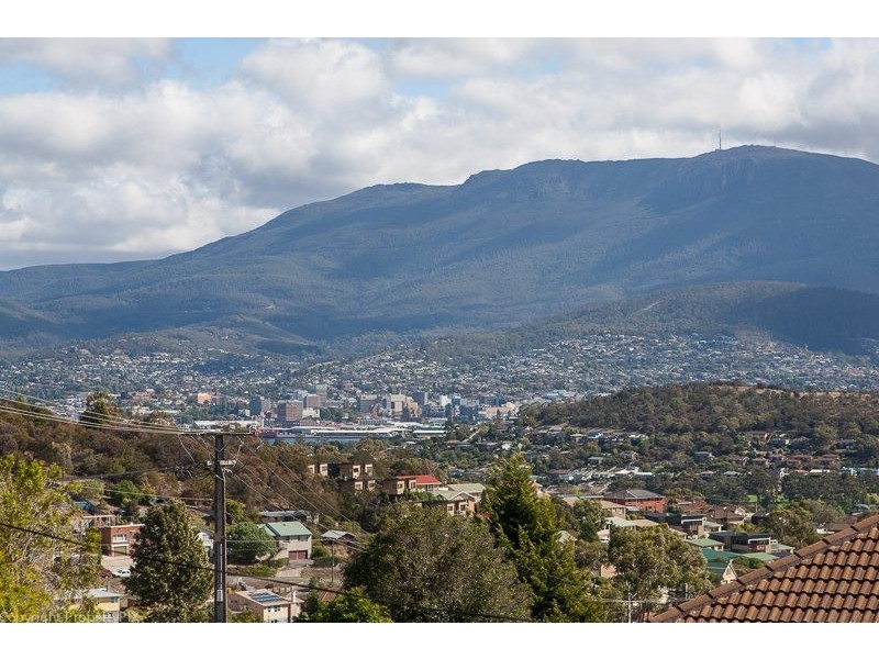 14 Aruma Street, Mornington TAS 7018