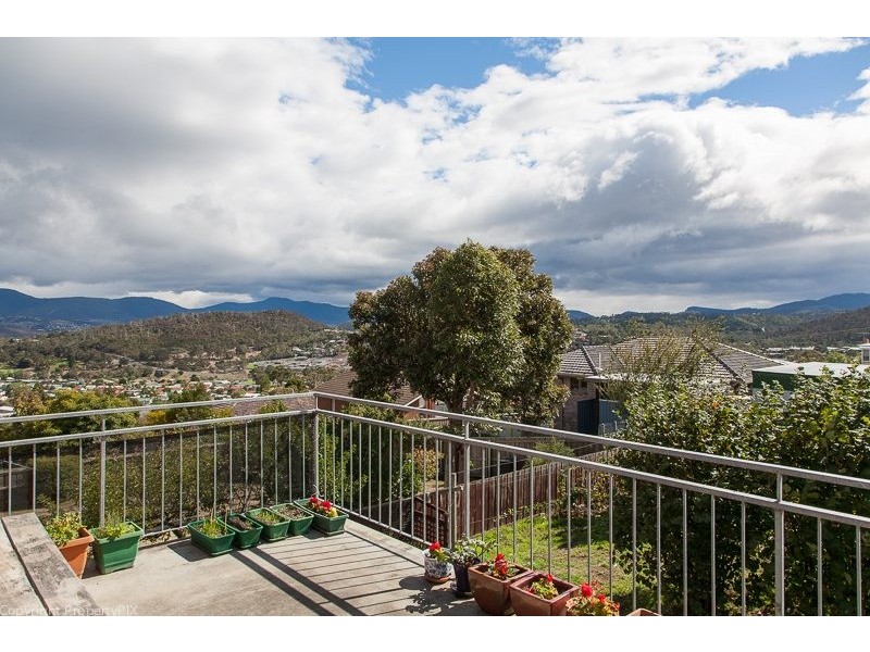 14 Aruma Street, Mornington TAS 7018