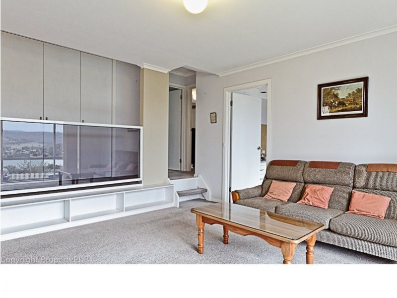 74 Hutchins St, Kingston TAS 7050