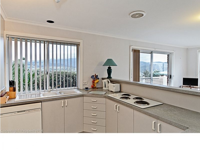 74 Hutchins St, Kingston TAS 7050