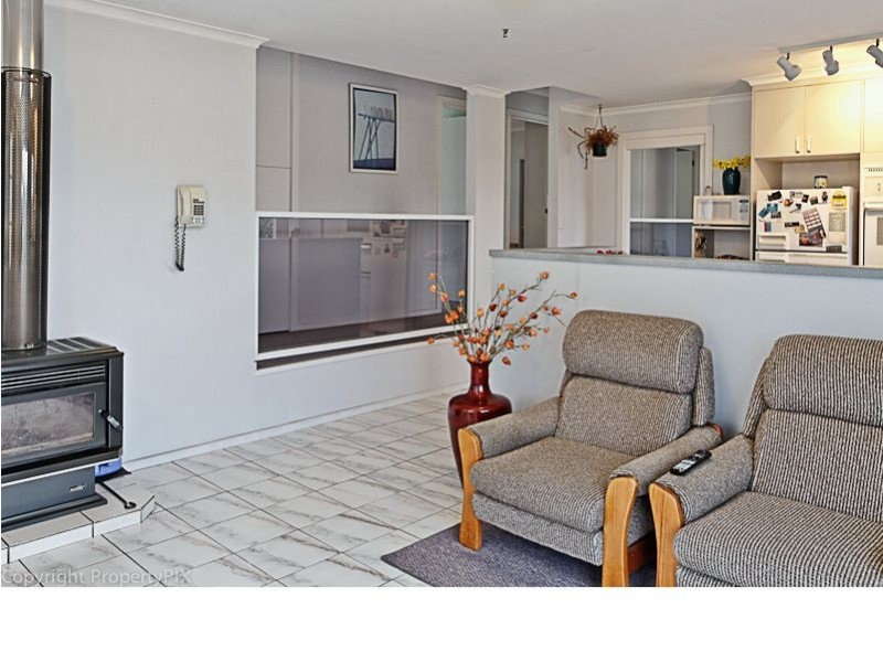 74 Hutchins St, Kingston TAS 7050