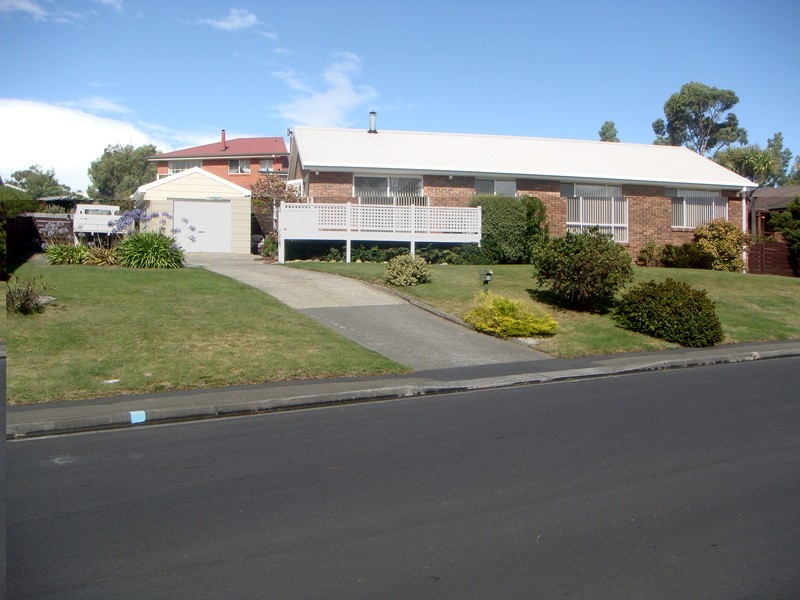 74 Hutchins St, Kingston TAS 7050