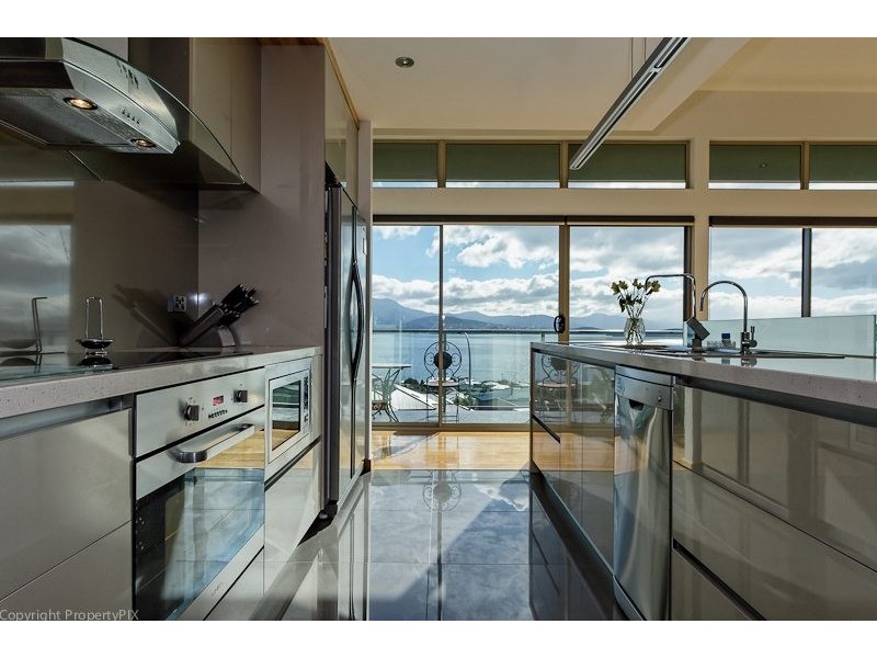 2 Vitesse Court, Tranmere TAS 7018