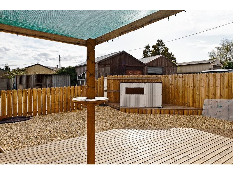 4 Raynors Rd, Midway Point TAS 7171