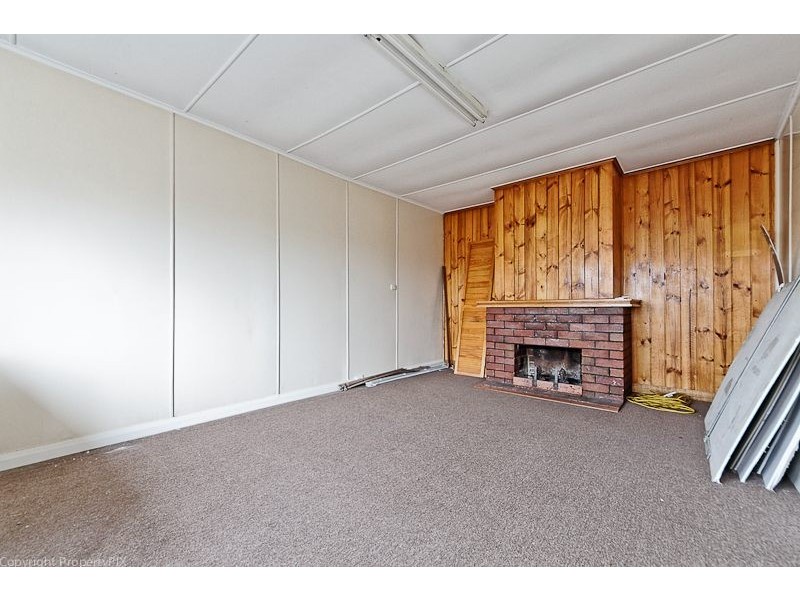 4 Raynors Rd, Midway Point TAS 7171