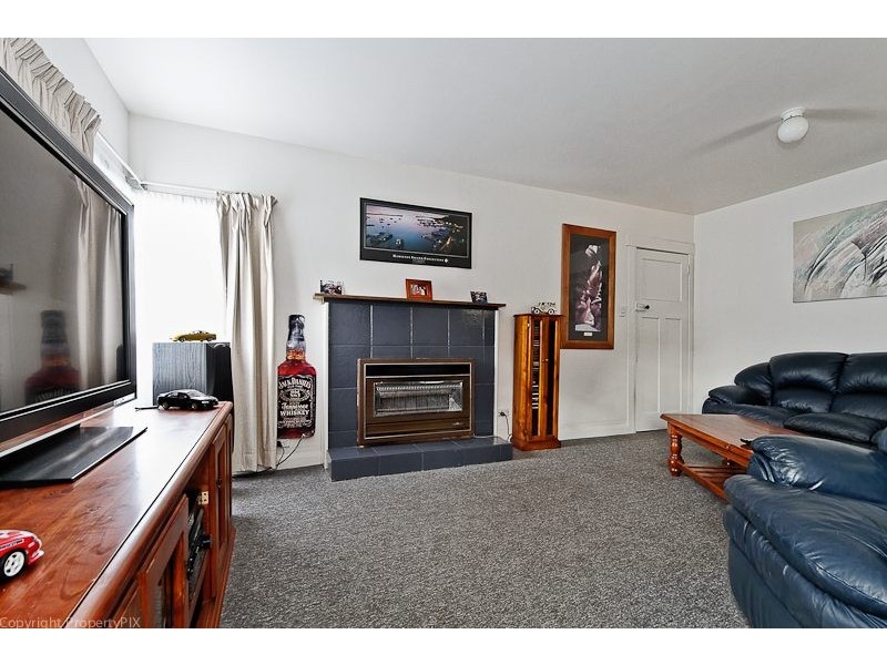 4 Raynors Rd, Midway Point TAS 7171