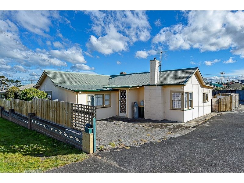 4 Raynors Rd, Midway Point TAS 7171