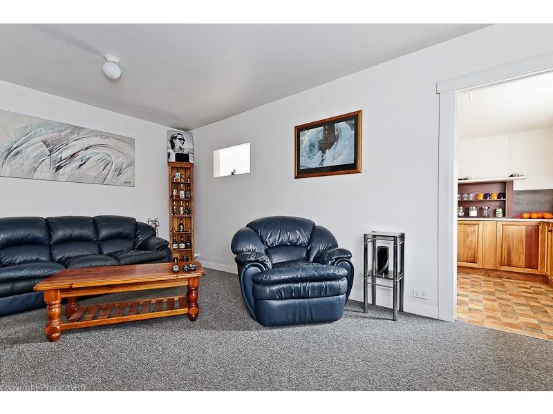 4 Raynors Rd, Midway Point TAS 7171