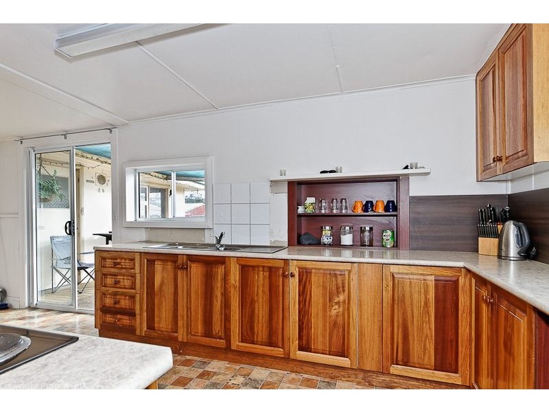 4 Raynors Rd, Midway Point TAS 7171