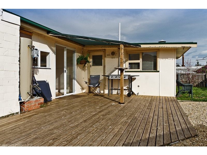 4 Raynors Rd, Midway Point TAS 7171