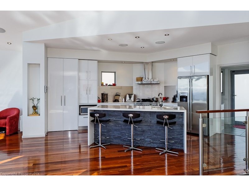 22 Suncoast Dve, Blackmans Bay TAS 7052