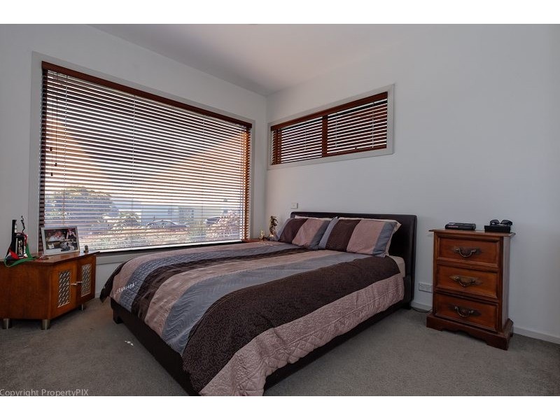 22 Suncoast Dve, Blackmans Bay TAS 7052