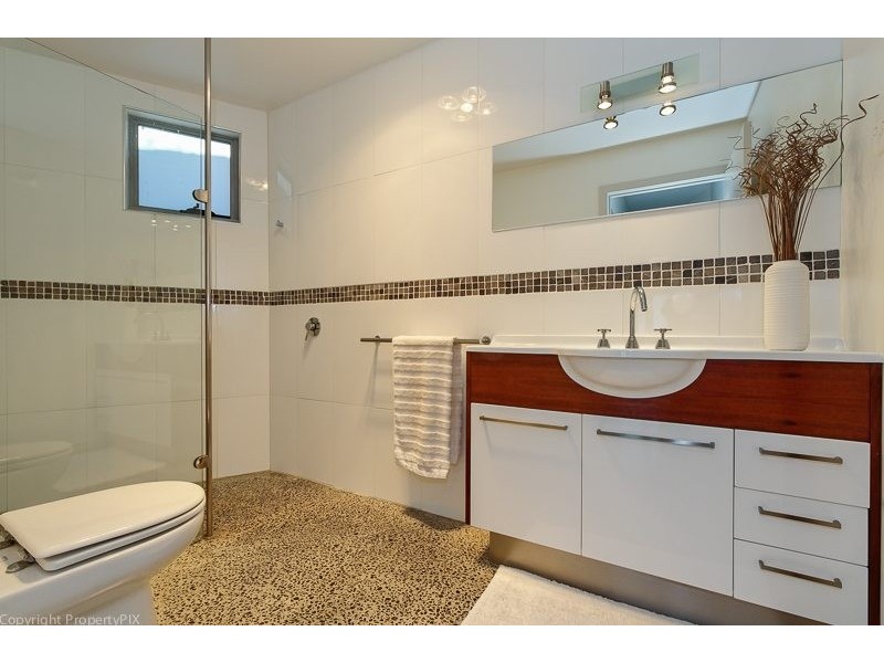 22 Suncoast Dve, Blackmans Bay TAS 7052