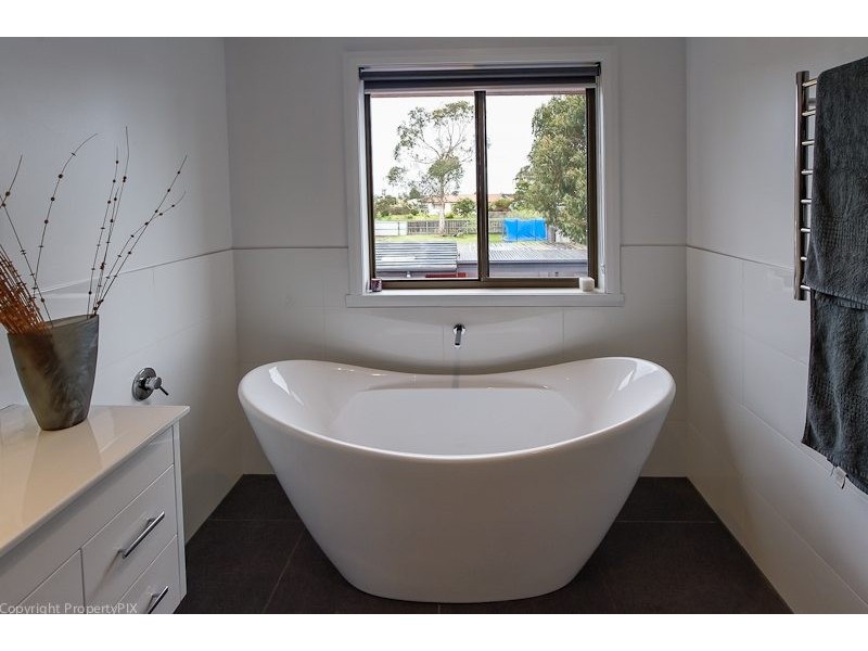 121 Terrina Street, Lauderdale TAS 7021