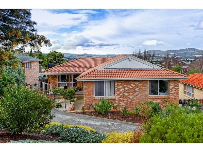 110 Branscombe Road, Claremont TAS 7011