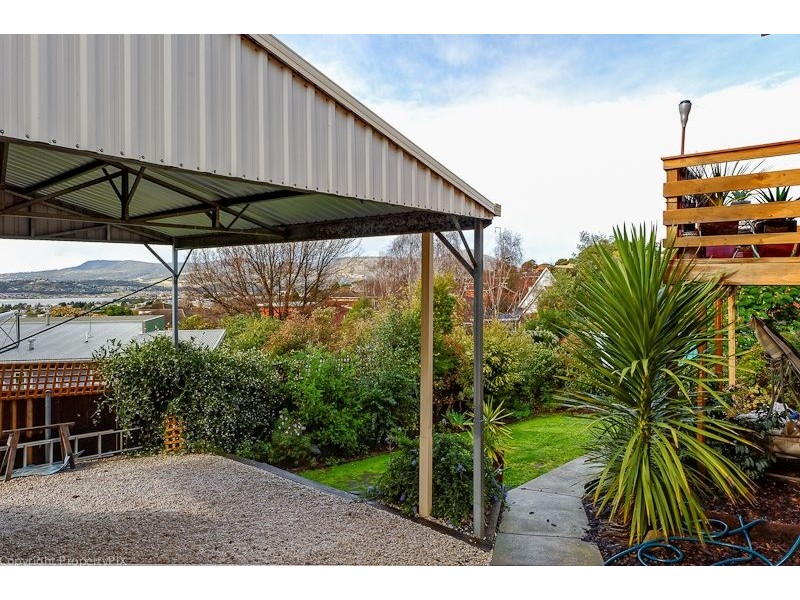 110 Branscombe Road, Claremont TAS 7011