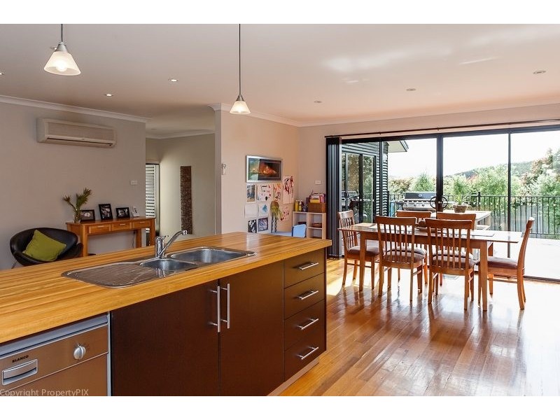 14 Walter Place, Howrah TAS 7018