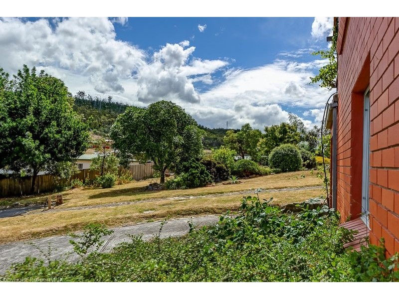 20 Clinton Rd, Geilston Bay TAS 7015