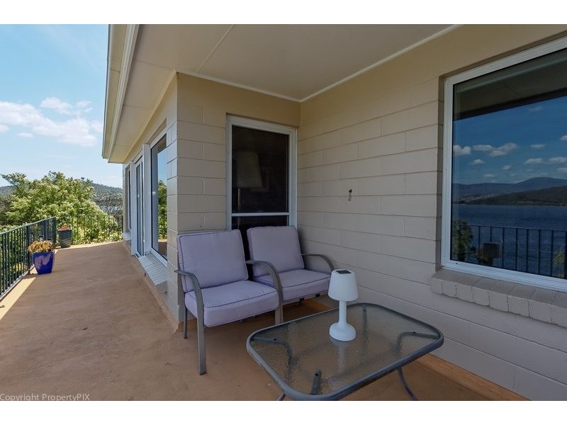 26 Marana Ave, Rose Bay TAS 7015