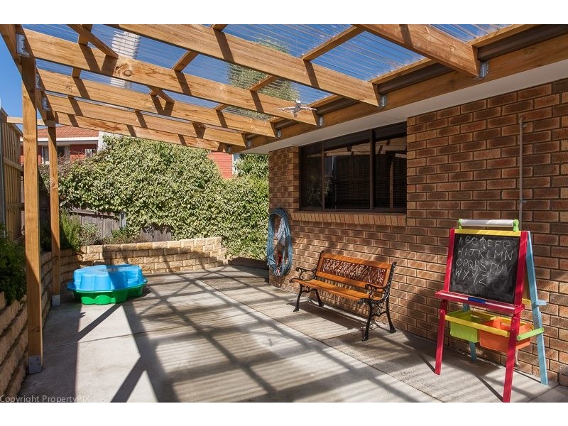 1/29 Cuthbertson Place, Lenah Valley TAS 7008