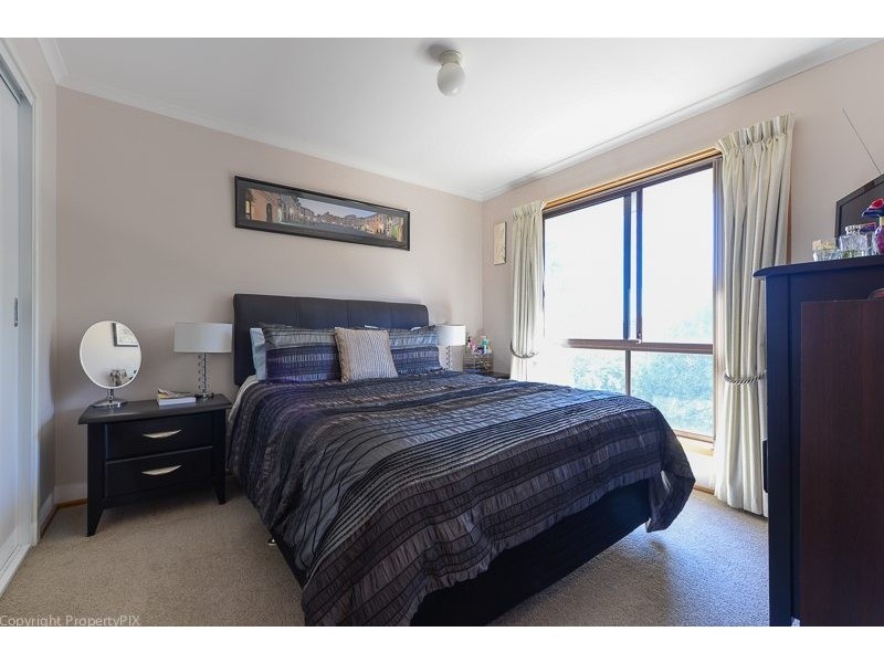 1/29 Cuthbertson Place, Lenah Valley TAS 7008