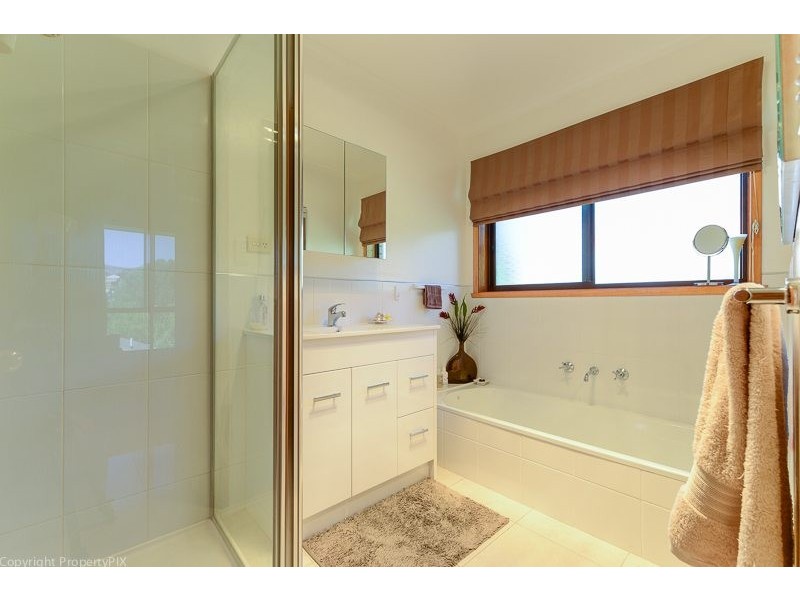 1/29 Cuthbertson Place, Lenah Valley TAS 7008