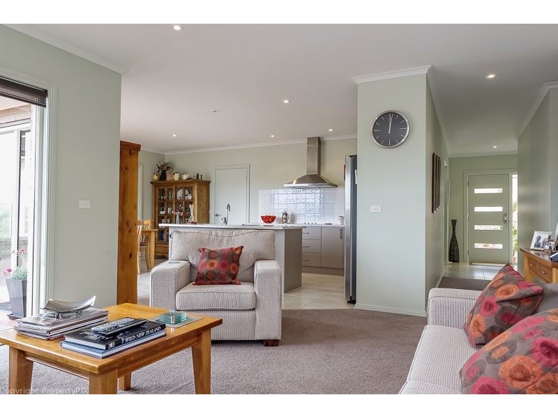 88 Lindhill Ave, Geilston Bay TAS 7015