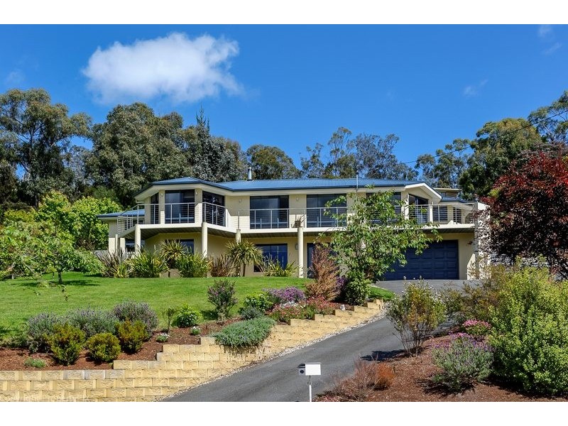 60A Jindabyne Rd, Kingston Beach TAS 7050