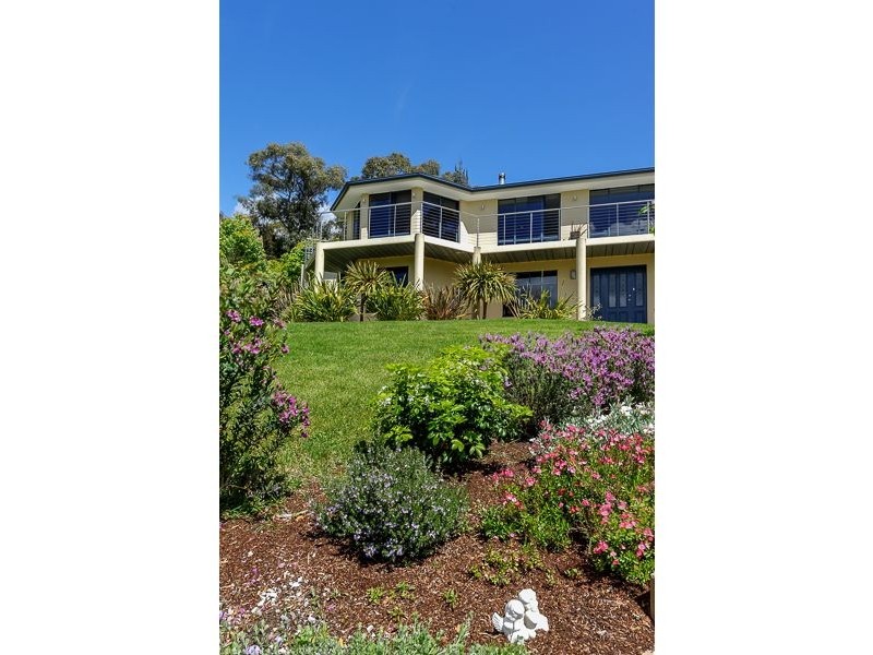60A Jindabyne Rd, Kingston Beach TAS 7050