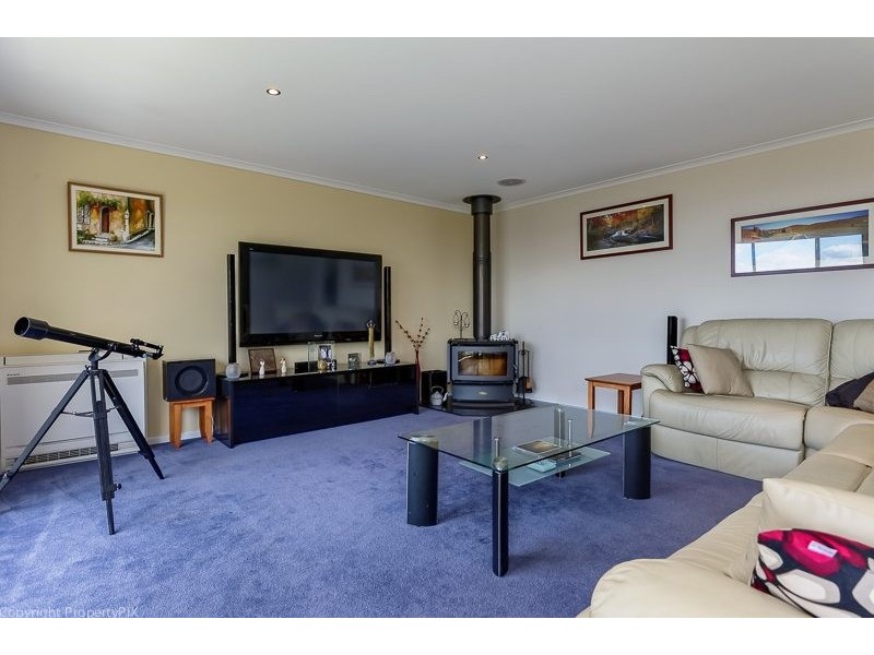 60A Jindabyne Rd, Kingston Beach TAS 7050