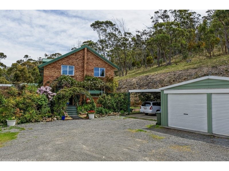 220 Geilston Bay Road, Geilston Bay TAS 7015