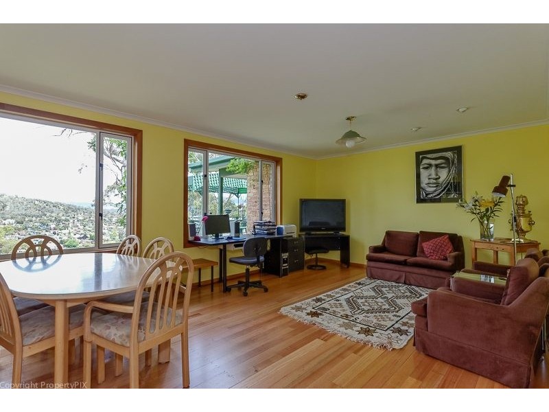 220 Geilston Bay Road, Geilston Bay TAS 7015