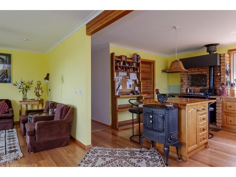220 Geilston Bay Road, Geilston Bay TAS 7015