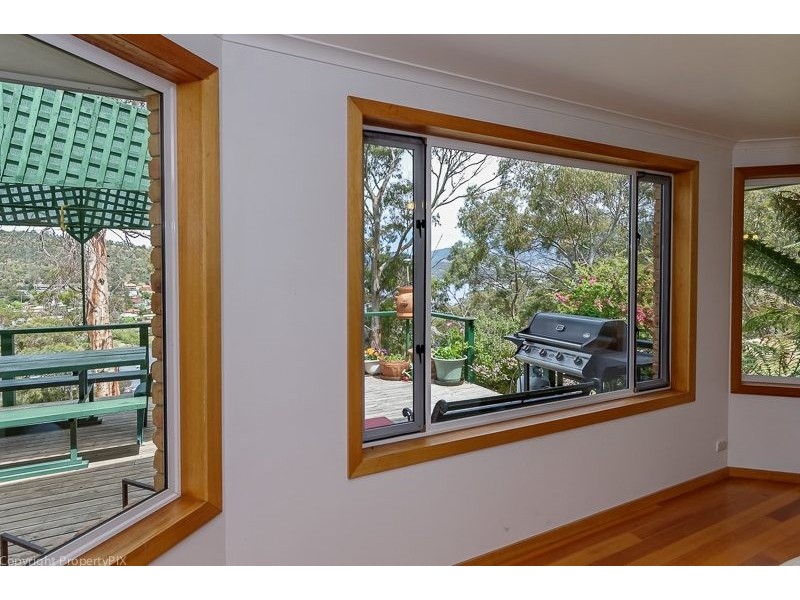 220 Geilston Bay Road, Geilston Bay TAS 7015