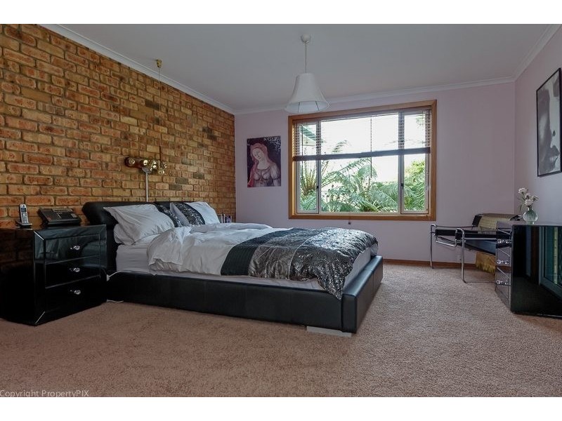 220 Geilston Bay Road, Geilston Bay TAS 7015