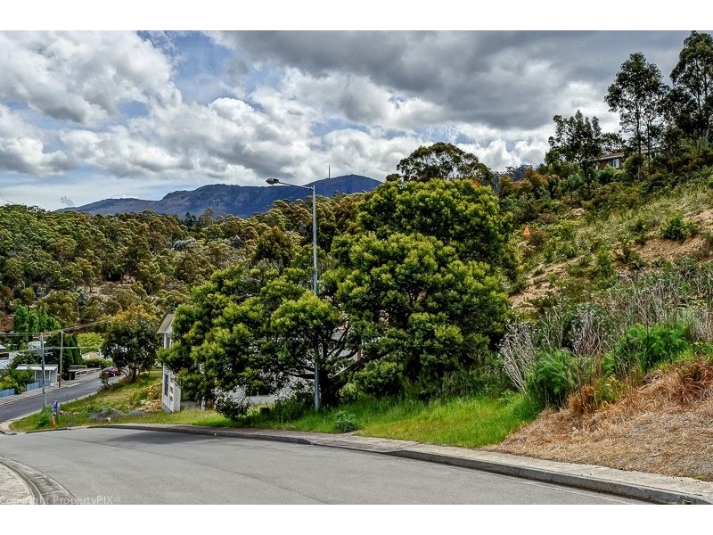 5 Tennyson Court, West Hobart TAS 7000